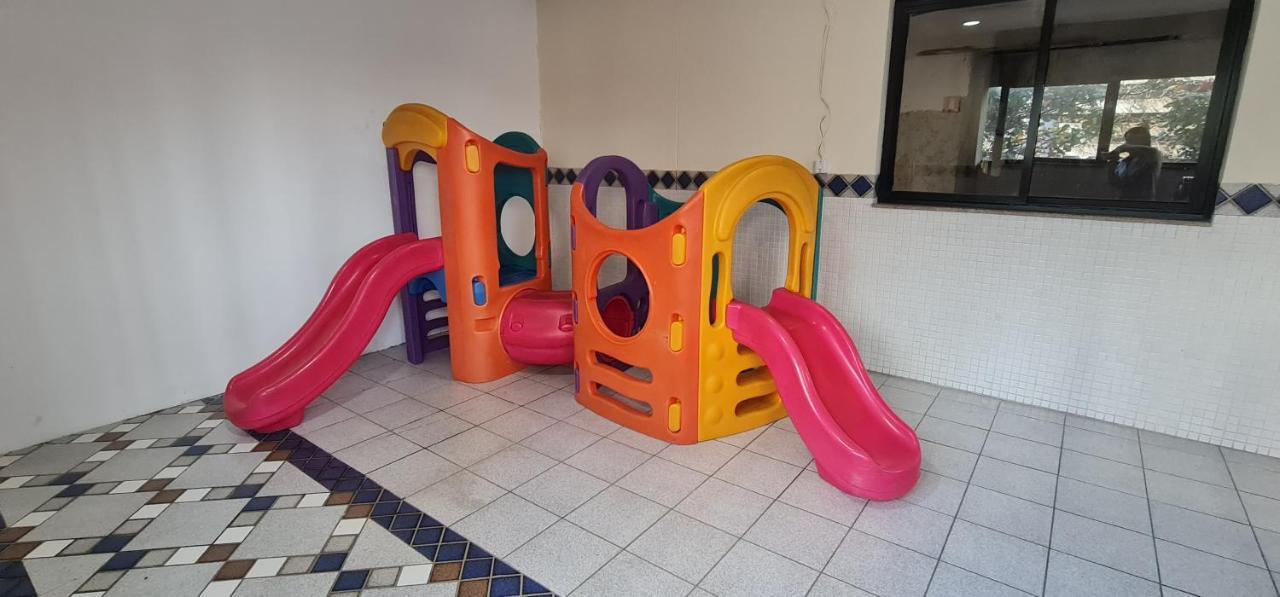 Apto Aconchegante, Bem Localizado, Churrasqueira Na Varanda, Servico De Limpeza Diaria, Servico De Praia - Pitangueiras - Guarujá Kültér fotó